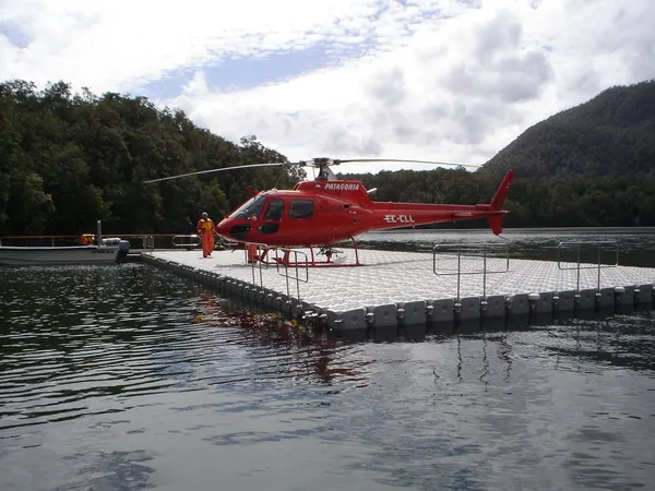 Floating helipad